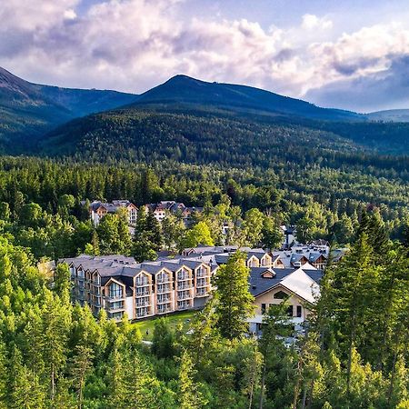 Green Mountain 5* Hotel Karpacz Exteriör bild The Village at Loon Mountain