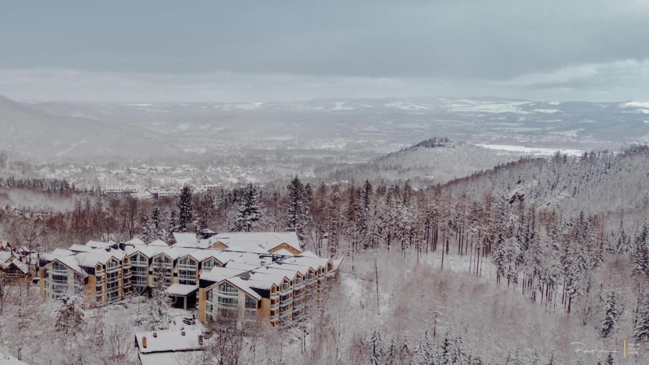 Green Mountain 5* Hotel Karpacz Exteriör bild Aerial view of the resort