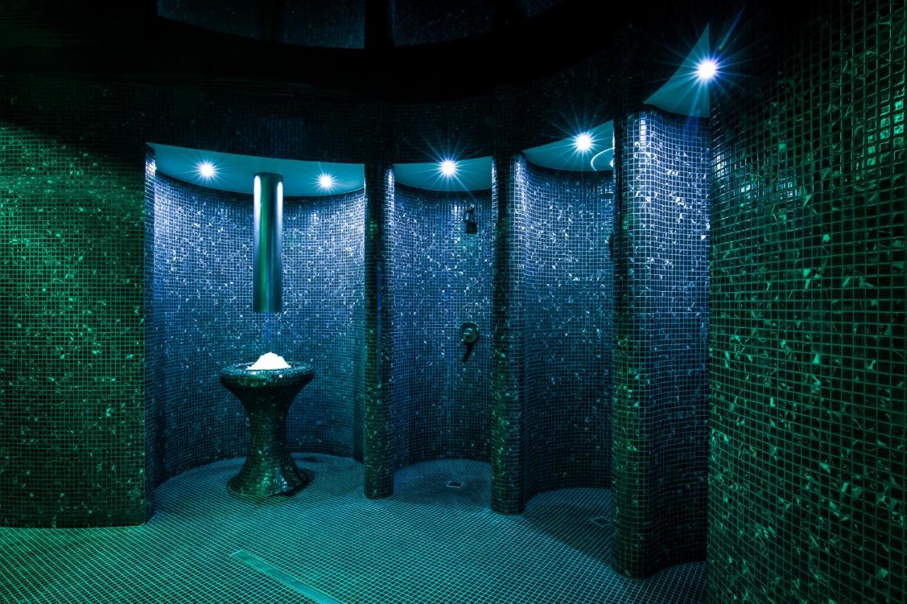 Green Mountain 5* Hotel Karpacz Exteriör bild The spa at The Landmark